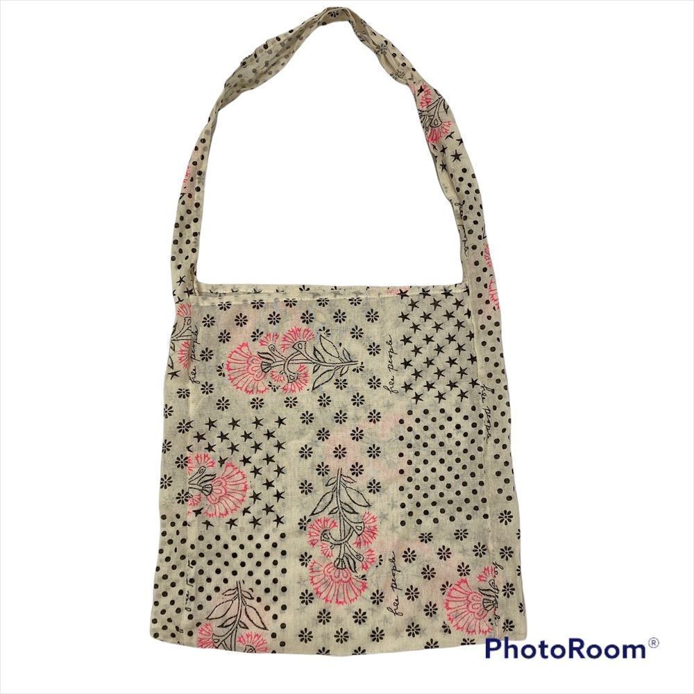 New Without Tags Free People Reusable Tote Bag Ivory Black‎ and Pink
